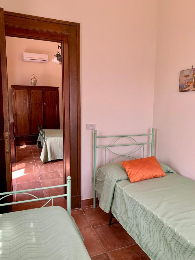 B&B Villa Vittoria Giardini Naxos Exterior foto