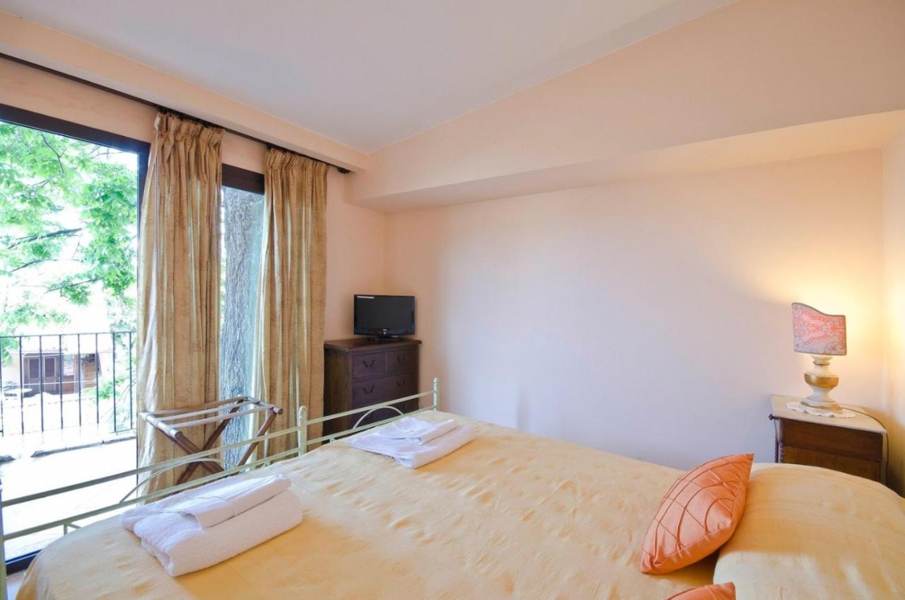 B&B Villa Vittoria Giardini Naxos Exterior foto