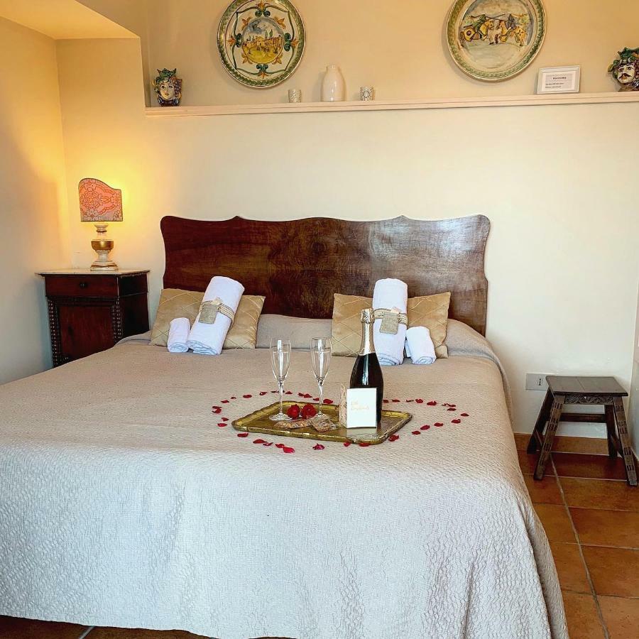 B&B Villa Vittoria Giardini Naxos Exterior foto